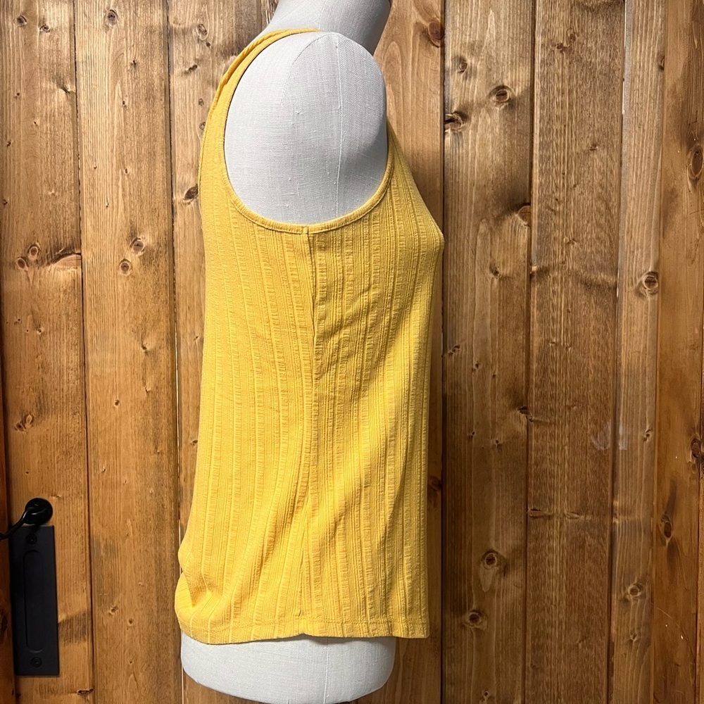 Maurice’s Medium Scoop Round Yellow Button Front Tank Top - Picture 4 of 8